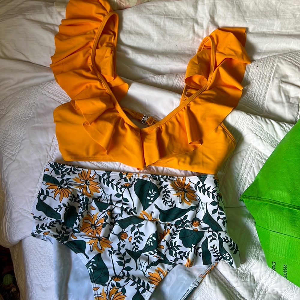 Ruffle detail high waisted bikini